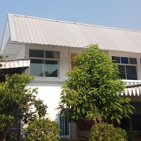 Zan Pla Nade Guesthouse 清莱 外观 照片